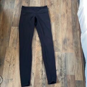 Wonder under lulu lemon leggings